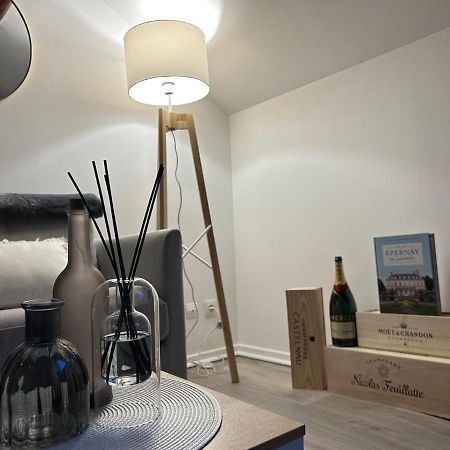 Appartement Le P'Tit Millesime - Hypercentre à Épernay Extérieur photo